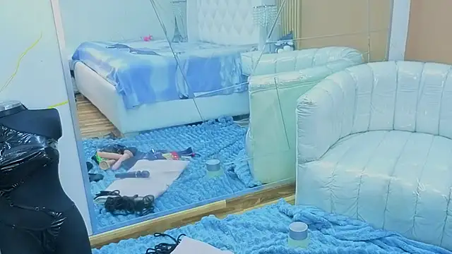 Snapshot of EimmyAdams chatting on 11.03.25 EimmyAdams online show from 11.03.25