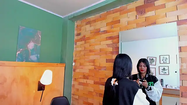 milavega  online show from 10.05.25