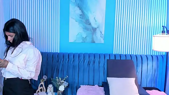 milavega  online show from 04.04.26