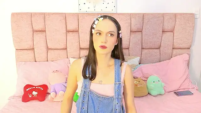 LolaYun online show from 11.28.25