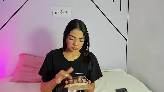 MiahCornell  online show from 10.28.25