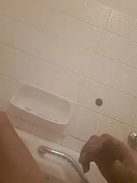 Snapshot of bevvvvv chatting on 05.15.26 bevvvvv online show from 05.15.26