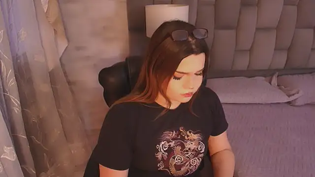 Maxxxine1 online show from 11.06.25