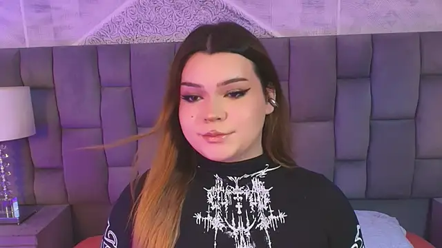 Maxxxine1 online show from 12.04.25