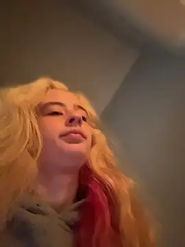 SeccySerena online show from 04.10.26