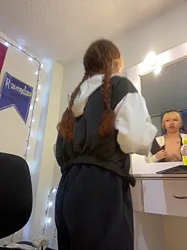 Sallem Pink online show from 10.02.25