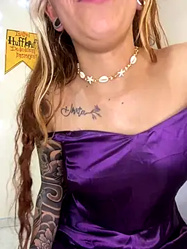 Sallem Pink online show from 10.22.25