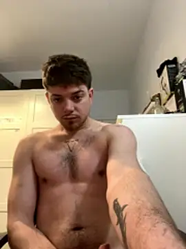 Snapshot of BWC00722 chatting on 12.16.25 BWC00722 online show from 12.16.25