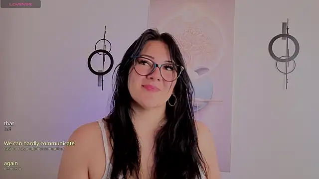 Snapshot of karla_valk1 chatting on 09.15.25 karla valk1 online show from 09.15.25