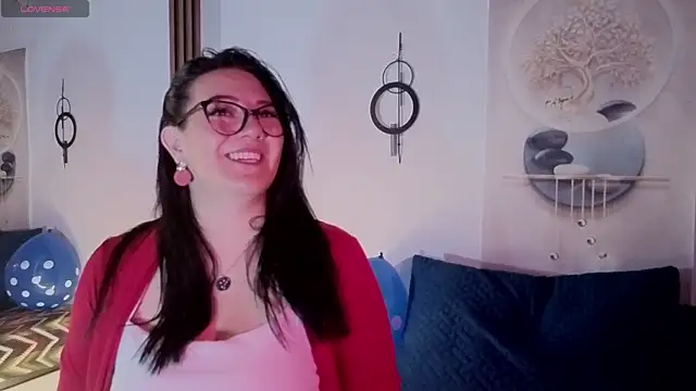 Snapshot of karla_valk1 chatting on 10.03.25 karla valk1 online show from 10.03.25