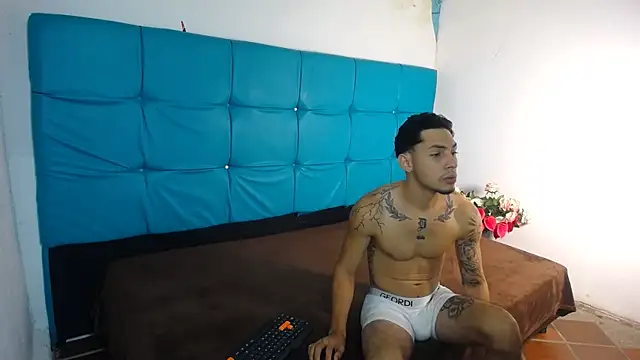 Bunny Petit online show from 10.29.25