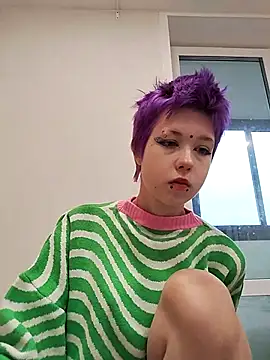 Snapshot of CarolineRichter chatting on 10.23.25 CarolineRichter online show from 10.23.25