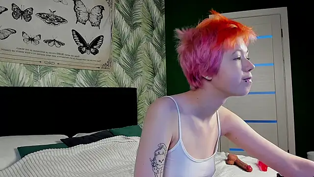 Snapshot of CarolineRichter chatting on 11.22.25 CarolineRichter online show from 11.22.25