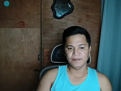Snapshot of KenzoFxcker chatting on 02.18.26 KenzoFxcker online show from 02.18.26
