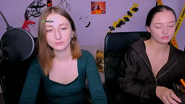 eva smiith  online show from 10.29.25