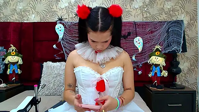 kate morgan online show from 10.31.25