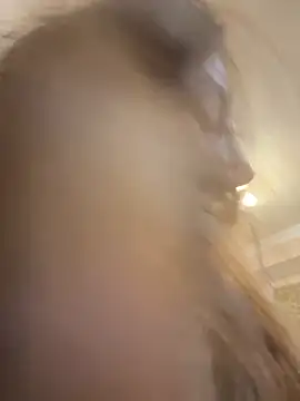 HellaryTourent online show from 11.17.25