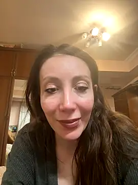 HellaryTourent online show from 11.26.25