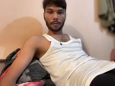 Snapshot of hunterasiaaaa chatting on 07.08.26 hunterasiaaaa online show from 07.08.26