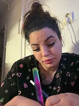 sexybunny18255 online show from 12.15.25