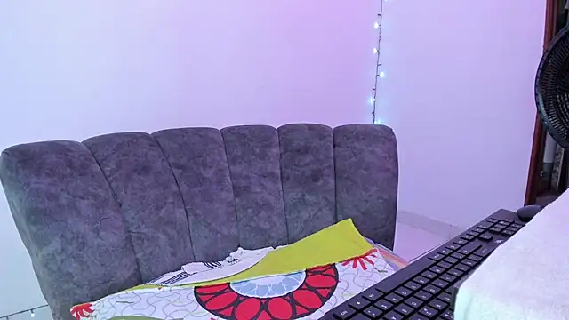 Sandy-13 online show from 09.14.25