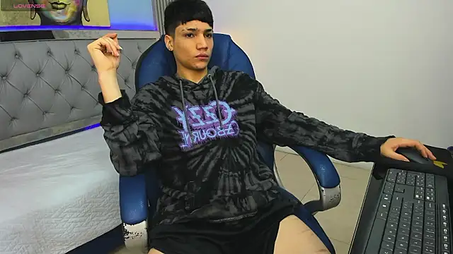 SamBlack  online show from 02.10.26