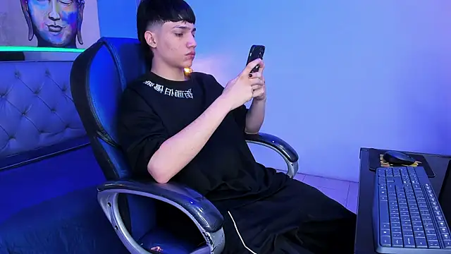 Snapshot of SamBlack_ chatting on 07.17.26 SamBlack online show from 07.17.26
