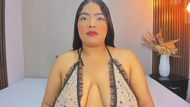 Snapshot of RileyDolly chatting on 02.12.26 RileyDolly online show from 02.12.26