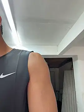 Snapshot of Terra-22cm chatting on 03.31.26 Terra-22cm online show from 03.31.26