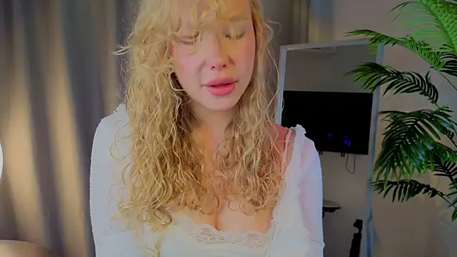 emilyshepar d online show from 10.27.25