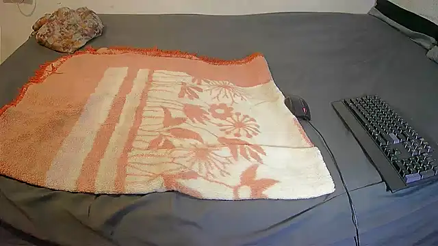 Snapshot of SpicyExi chatting on 03.13.26 SpicyExi online show from 03.13.26