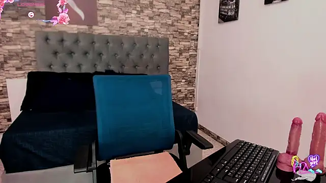 Snapshot of Nyx_Moon chatting on 06.20.26 Nyx Moon online show from 06.20.26