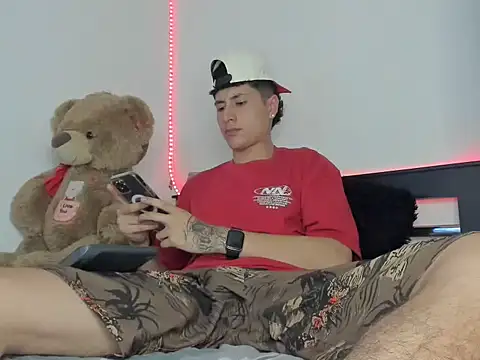 Mateo Escobar online show from 11.08.25