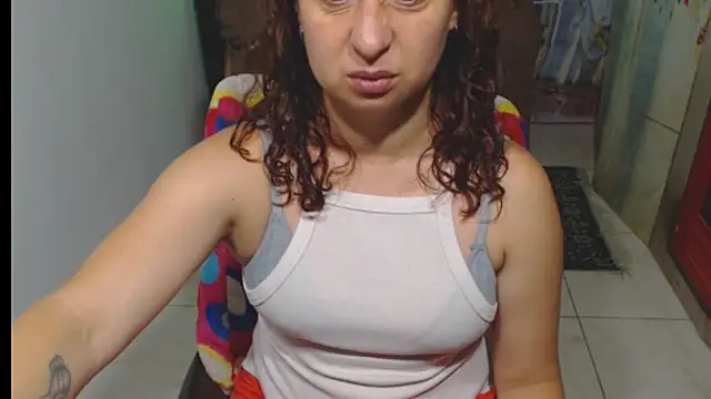 Milf Valeria online show from 11.27.25