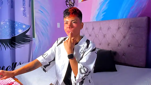 MaxiWildd online show from 10.25.25