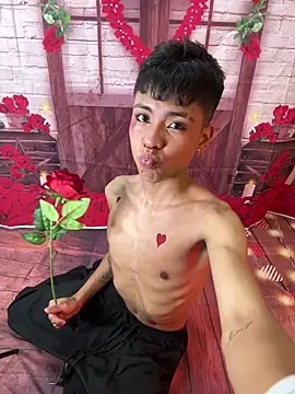 MaxiWildd online show from 02.14.26