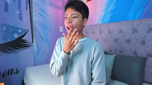 MaxiWildd online show from 03.04.26