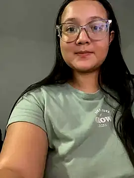 Kyleighc online show from 10.26.25