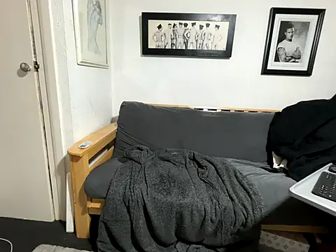 Snapshot of Dilfcam101 chatting on 11.11.25 Dilfcam101 online show from 11.11.25