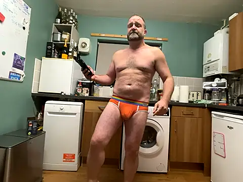 Snapshot of Dilfcam101 chatting on 11.24.25 Dilfcam101 online show from 11.24.25