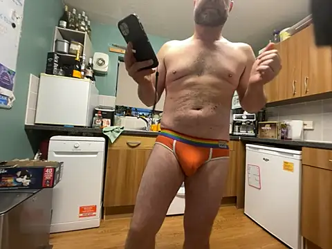 Snapshot of Dilfcam101 chatting on 11.25.25 Dilfcam101 online show from 11.25.25