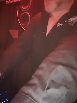 Wir2002Paar online show from 10.26.25