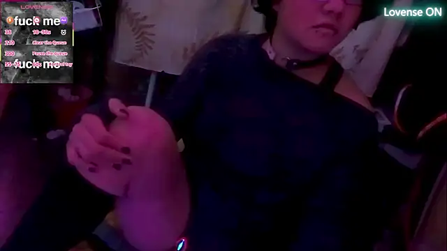 Ftm Bunny online show from 12.17.25