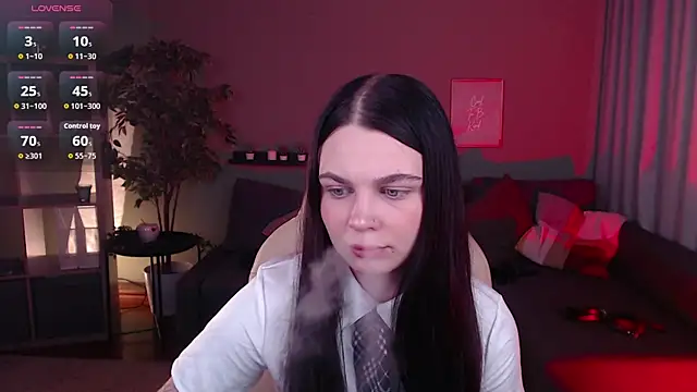 Michela Fruet online show from 09.10.25