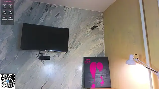 miss bubbles  online show from 10.13.25