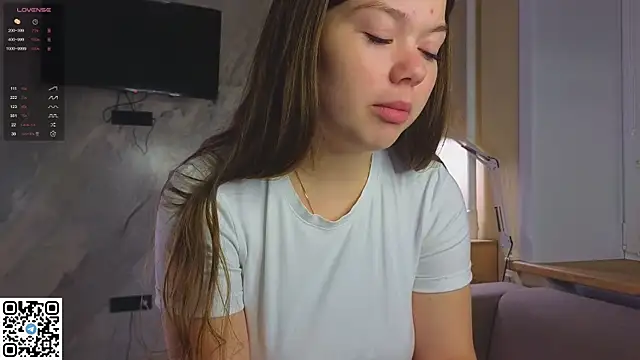 miss bubbles  online show from 11.24.25