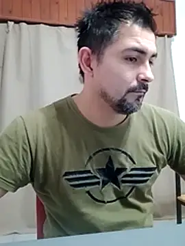 Snapshot of Bradd_32 chatting on 07.15.26 Bradd 32 online show from 07.15.26