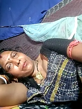 Snapshot of Savita992 chatting on 04.22.26 Savita992 online show from 04.22.26