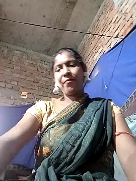 Snapshot of Savita992 chatting on 04.30.26 Savita992 online show from 04.30.26