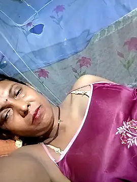 Snapshot of Savita992 chatting on 05.05.26 Savita992 online show from 05.05.26